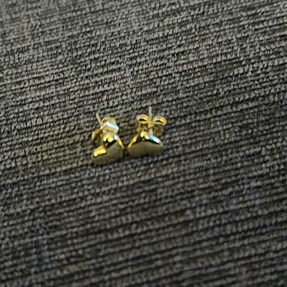 Gorjana Heart Studs